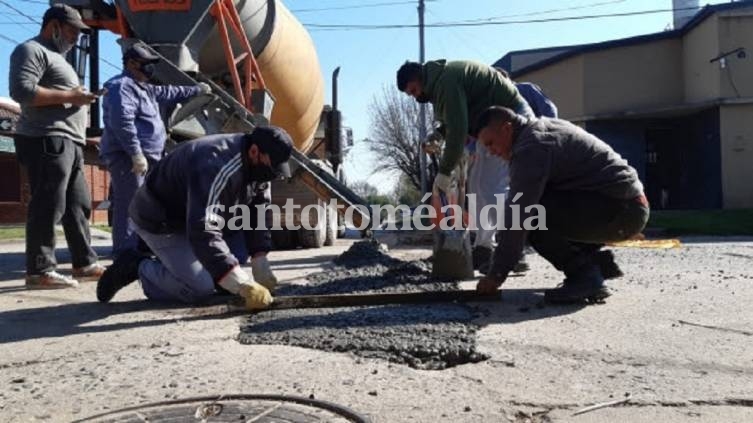 La Municipalidad inició un nuevo plan de bacheo