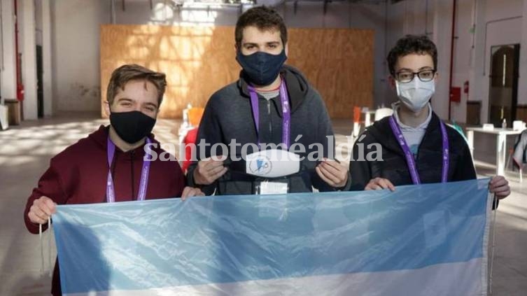 Olimpíada Internacional de Matemática: el equipo argentino ganó una medalla de oro y dos de bronce