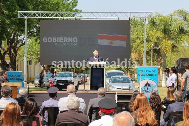 Lifschitz participó del acto central por el 150 aniversario de la comuna de Alejandra 