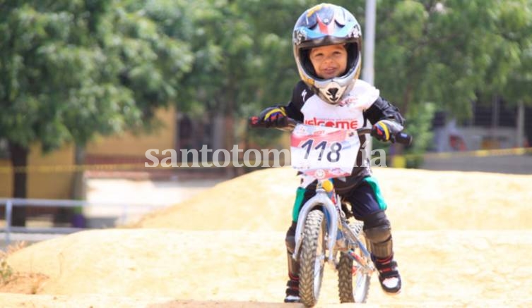 La provincia habilitó las actividades deportivas individuales para menores de 12 años