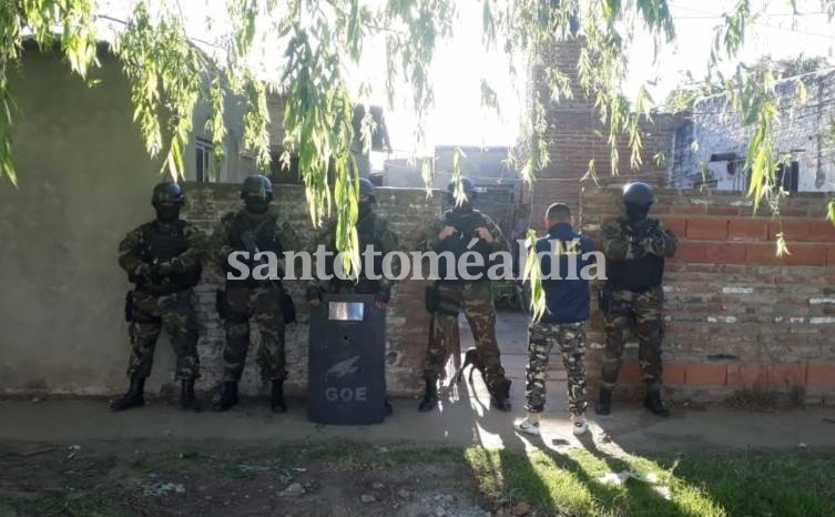 Allanamientos en barrio Atenas: secuestraron drogas y detuvieron a cinco personas 