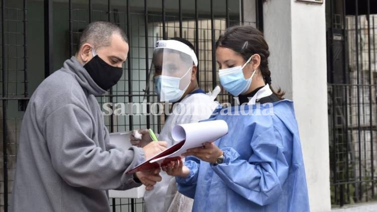 En el país confirmaron 11.977 casos y 279 muertes