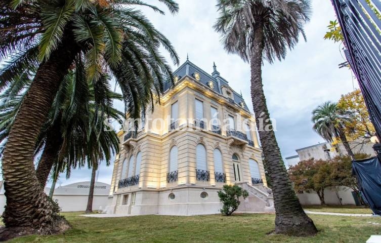 Llonch: “La Casa de la Cultura es para la gente, no para usarla como oficina”