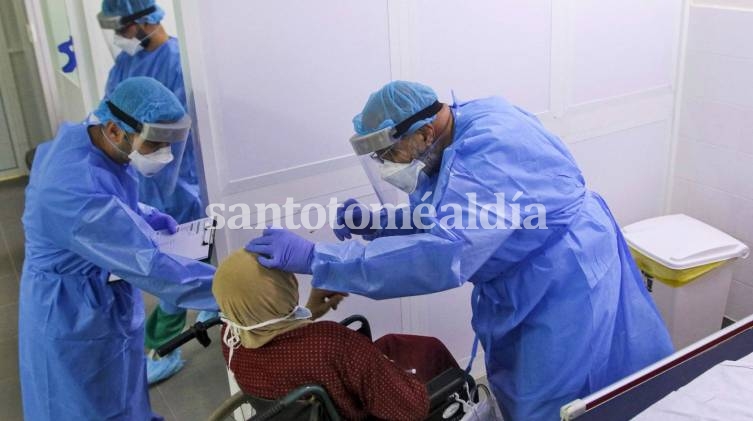 En la Argentina se informaron 10.332 nuevos casos y 241 muertes en 24 horas