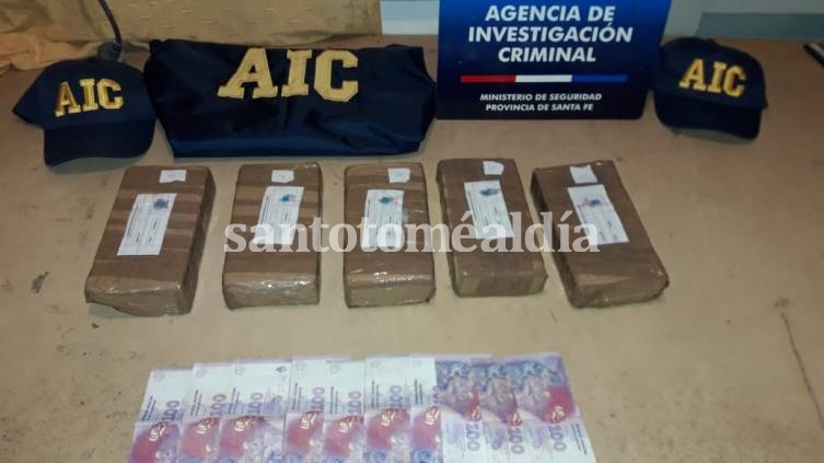 Detuvieron a un joven que iba de Santo Tomé a Santa Fe con cinco kilos de cocaína 