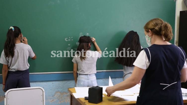 La provincia inició el operativo de regreso progresivo a las aulas