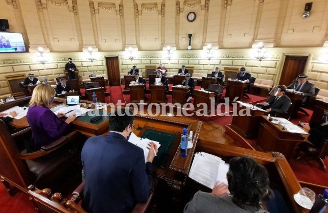 Se rompió el bloque del justicialismo en el Senado provincial 