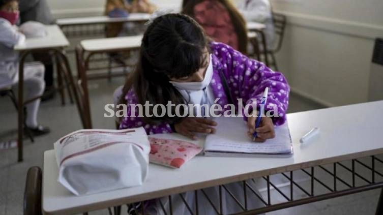 AMSAFE rechazó la vuelta a la presencialidad en las escuelas secundarias