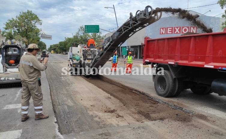 Continúan las obras de bacheo en la Avenida 7 de Marzo