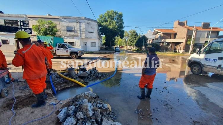 Una contratista de Gigared rompió un caño de agua nuevamente y hubo problemas en el servicio