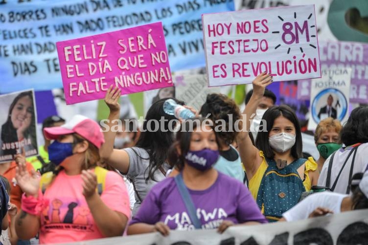 8M: miles de mujeres marcharon en todo el país contra los femicidios