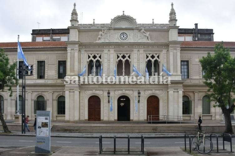 Habilitan las clases y exámenes presenciales en las universidades