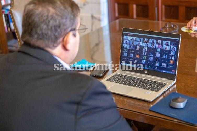 La UNL brindó una conferencia virtual a sus estudiantes internacionales