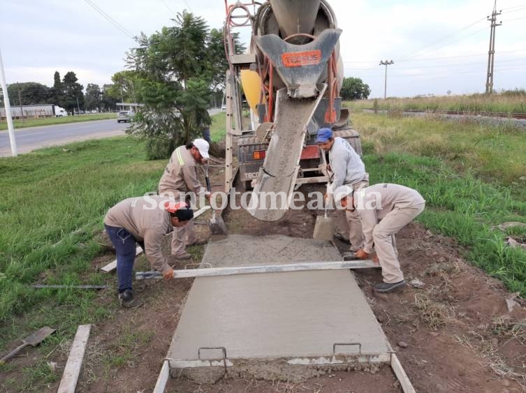 Sauce Viejo: Continúan los trabajos de extensión de la senda en la zona norte