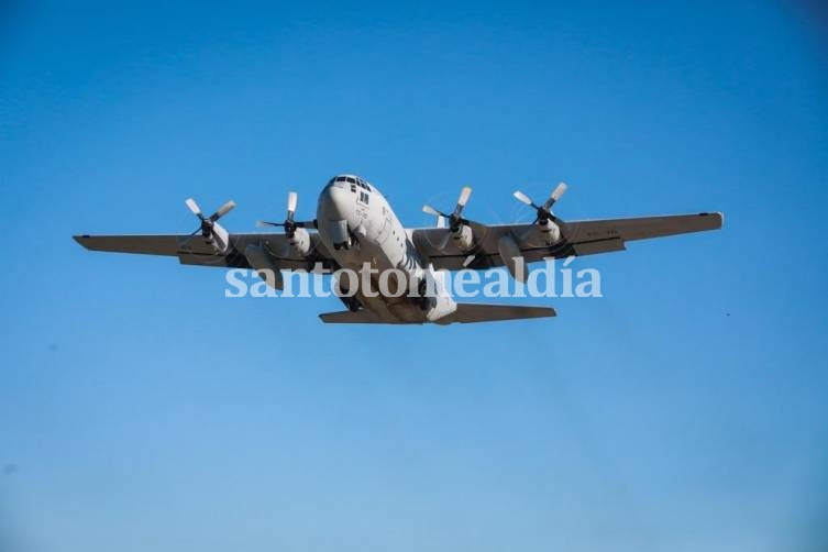 ¿Qué hacían los aviones de la Fuerza Aérea que sobrevolaron la ciudad?