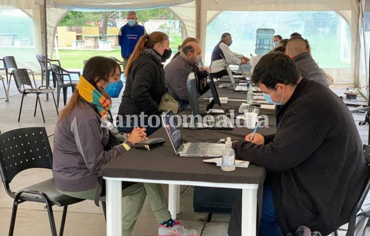 Piden que la campaña de vacunación se extienda a los días domingos y feriados