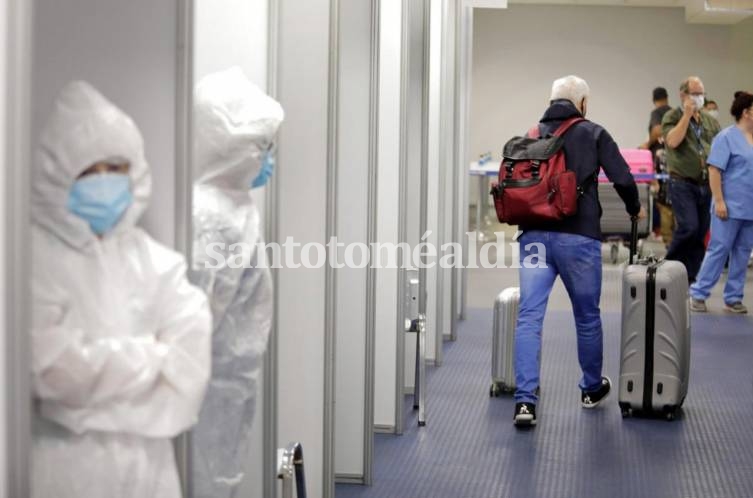 Detectaron dos nuevos casos de la cepa Delta en argentinos que llegaron del exterior