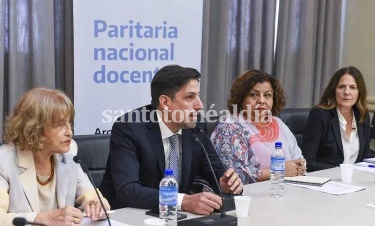 Paritaria nacional docente: el Gobierno fijó un incremento salarial del 45,5%