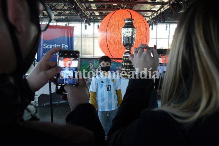 Exhibirán la réplica de la Copa América en el Molino Fábrica Cultural