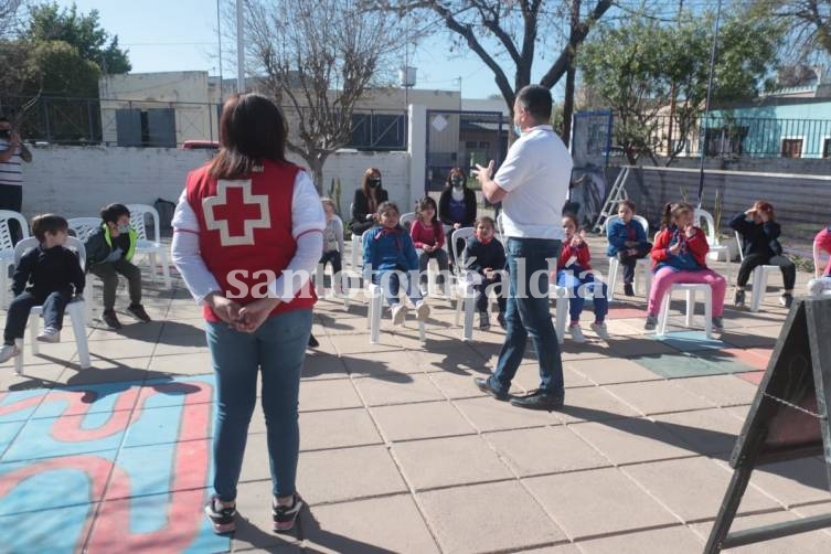 Se realizó un taller de capacitación en primeros auxilios en el Jardín Municipal