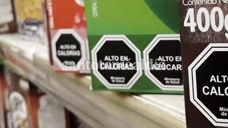 Qué dice la ley de etiquetado frontal de alimentos y por qué denuncian un lobby empresarial para evitar que se apruebe