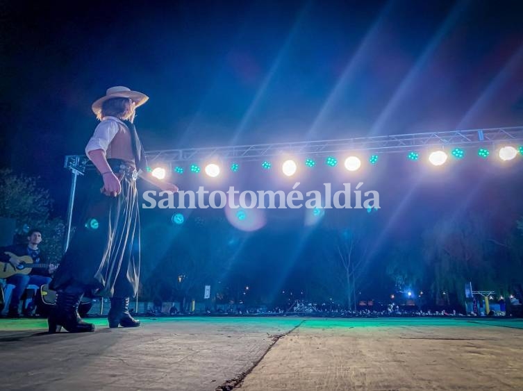 Llega la 2ª Peña Folklórica rumbo al Paso del Salado