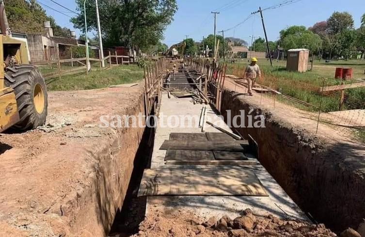 El Municipio informó que la obra de entubado del canal Roverano está en su etapa final