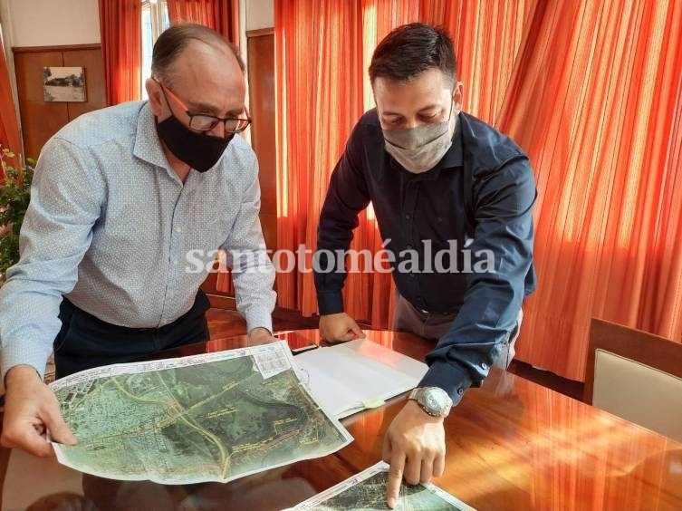 Alvizo se reunió con autoridades de Vialidad Nacional y analizó el proyecto del nuevo puente