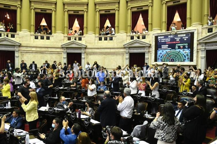 La Cámara de Diputados convirtió en ley el etiquetado frontal de alimentos