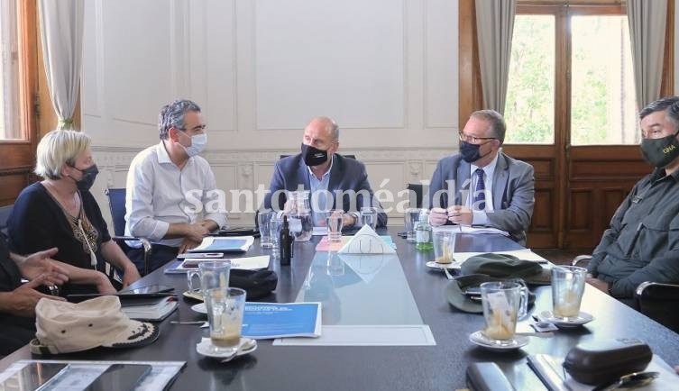 Perotti y Lagna encabezaron reuniones de trabajo para definir e incrementar medidas en materia de seguridad     	         	 