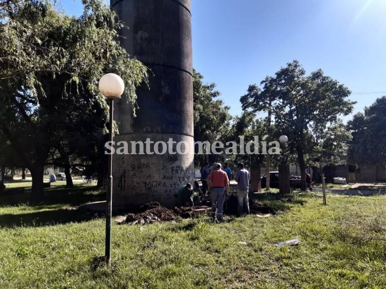 La Municipalidad realiza trabajos de reparación de la red de agua en Villa Libertad