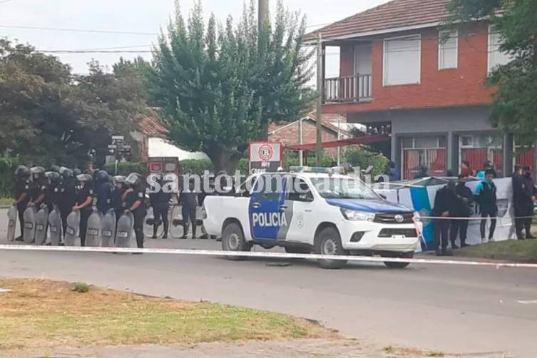 Mataron a un chico de 16 años en un control en Miramar y hay un policía detenido