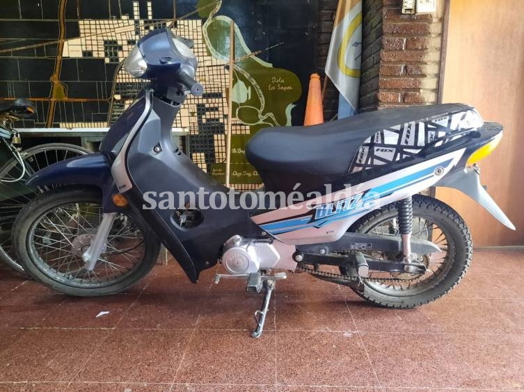 Personal del Comando Radioeléctrico recuperó una moto con pedido de secuestro