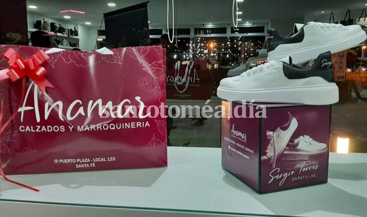 Anamar calzados presentó las zapatillas 