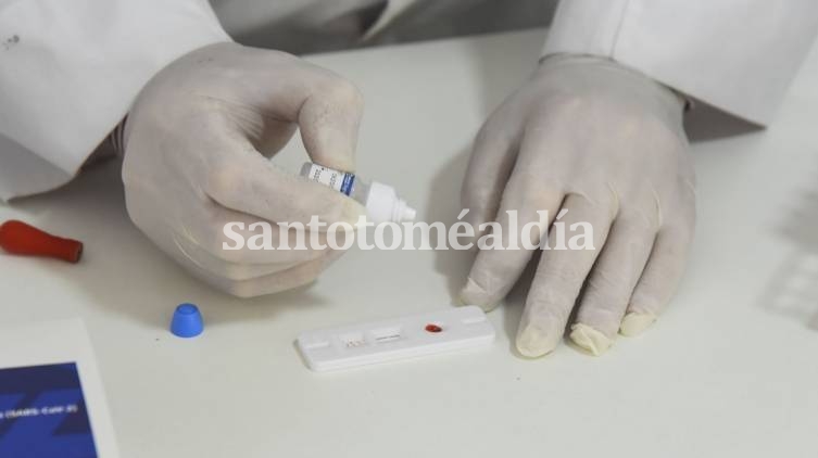 La provincia de Santa Fe autorizó el uso de autotest para la detección de Covid-19