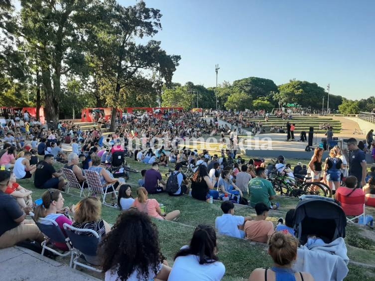 Domingo de cuentos, música y baile en el anfiteatro 