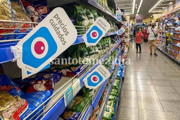 El Gobierno acordó con supermercados retrotraer los precios al 10 de marzo