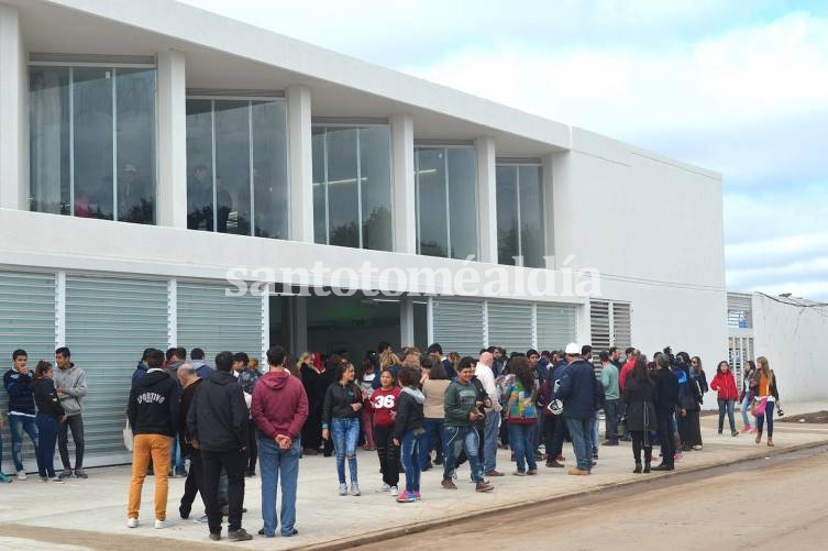 Preocupa la superpoblación de alumnos en las escuelas secundarias de la ciudad