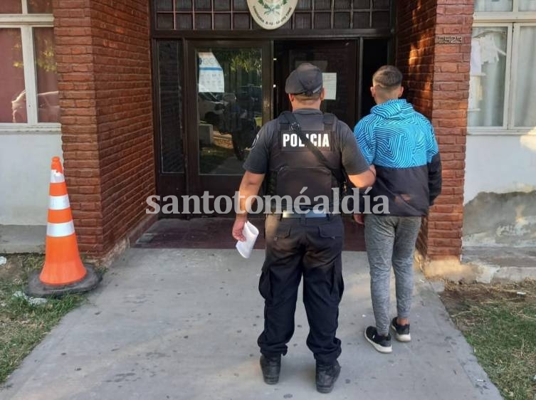 Dos detenidos por circular en motos con pedidos de secuestro