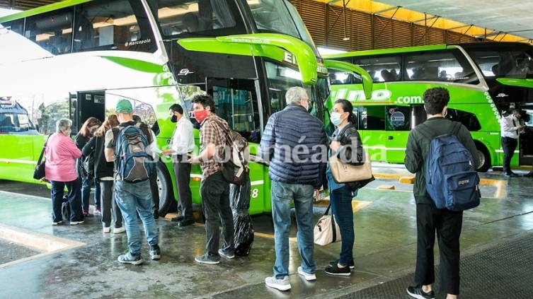 Más de 2,5 millones de personas están circulando desde el miércoles por el país