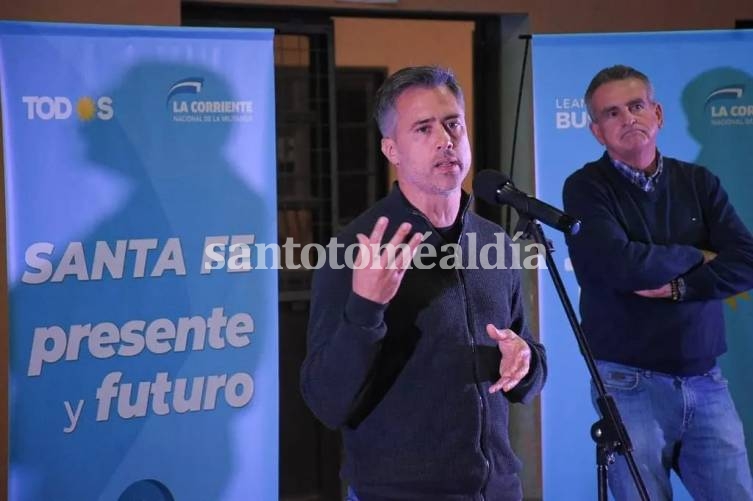 El diputado provincial, Leandro Busatto, estuvo en Reconquista junto a Agustín Rossi, en un encuentro que convocó a más de 200 personas. 