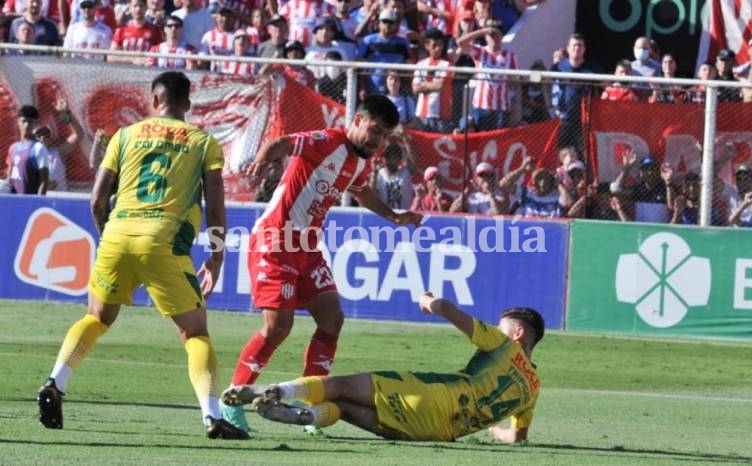 Unión define su futuro en la Copa de la Liga ante Defensa y Justicia