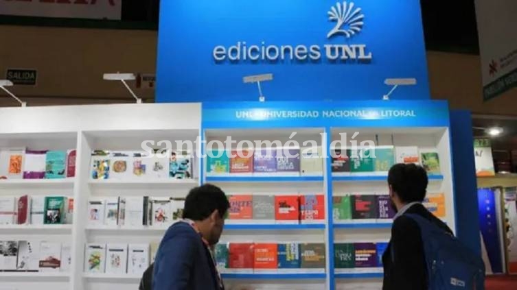 46° Feria Internacional del Libro: se presentaron dos libros de Ediciones UNL