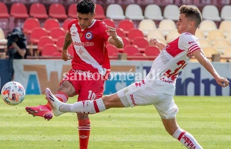 Unión visita esta tarde a Argentinos Juniors