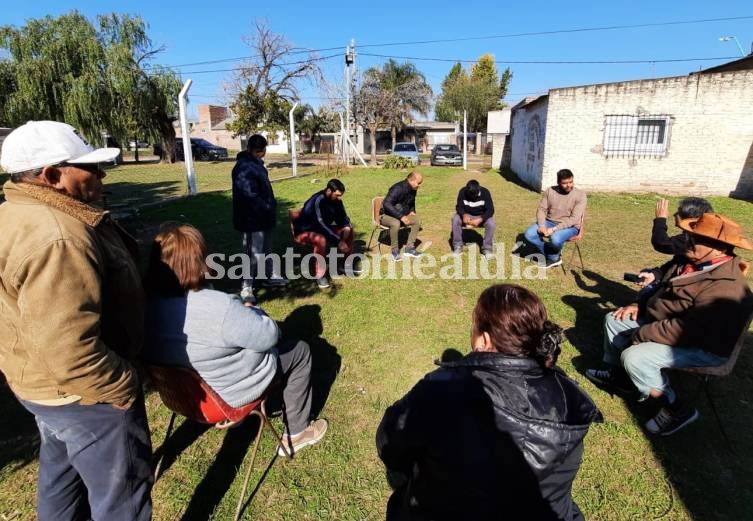 Alvizo continúa recorriendo barrios e instituciones de la ciudad