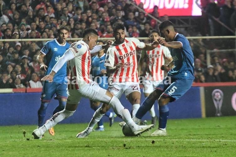 Unión perdió y quedó eliminado de la Sudamericana