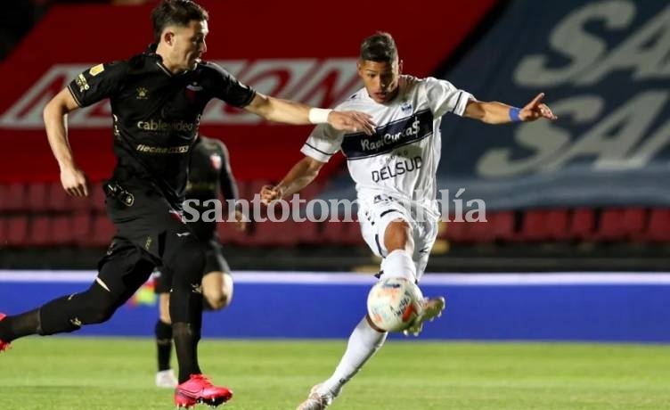 Colón visita a Gimnasia en busca del triunfo, en el debut de Rondina