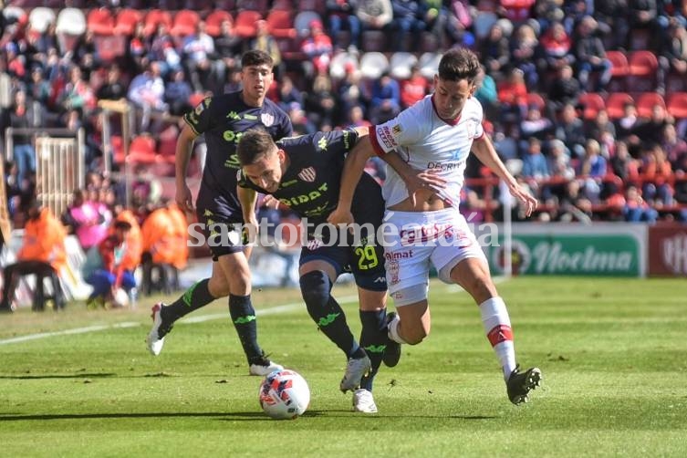 Unión enfrenta a Huracán buscando salir del último puesto