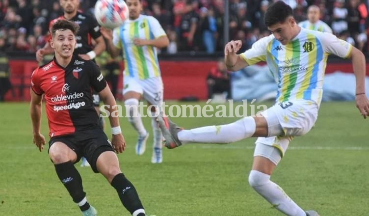 Colón no lo pudo aguantar y empató con Aldosivi en el Brigadier López