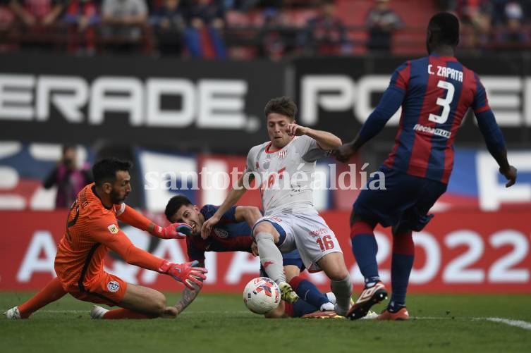 Unión no se rindió y rescató un empate en San Lorenzo